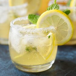 Ridiculously Easy Delicious Baby Shower Punch Recipes Lemonade Cocktail Kentucky Drink Recipe Bourbon