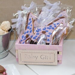 Baby Shower Etiquette All You Need To Know Invite Who