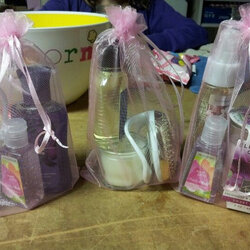 Eminent Best Ideas What To Put In Baby Shower Gift Bags For Guests Home Prizes Game Thank Para Used Bridal