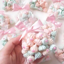 Outstanding What To Put In Baby Shower Gift Bags For Guests Awesome Ideas Meringue Cookies