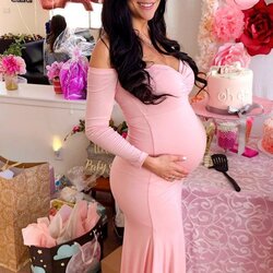 Maternity Dresses To Feel Comfortable For Baby Mom